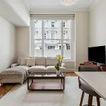 Idyllic 2Bed 2Bath Apartment