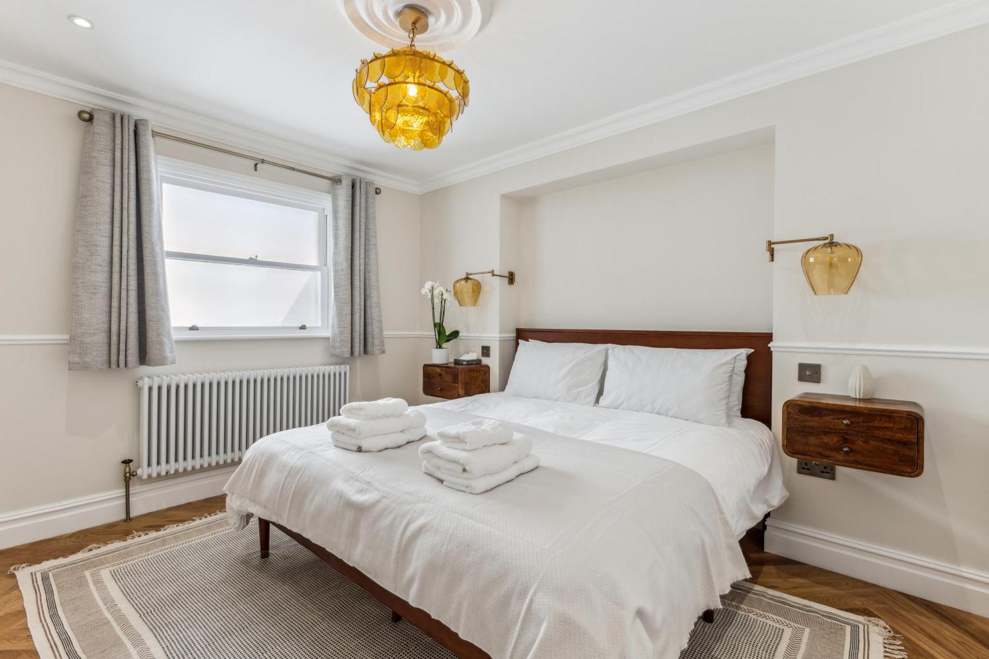 Idyllic 2bed 2bath Apartment
