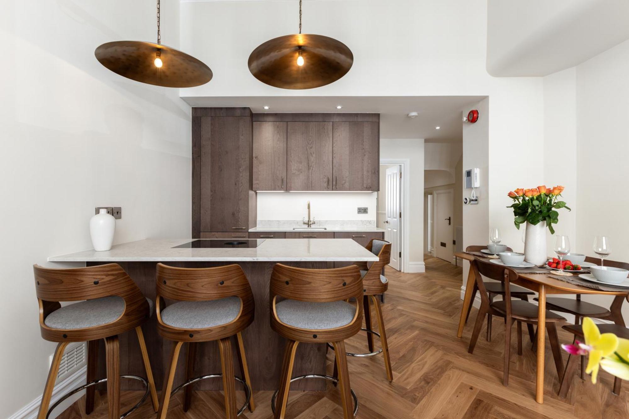 Idyllic 2bed 2bath Apartment London